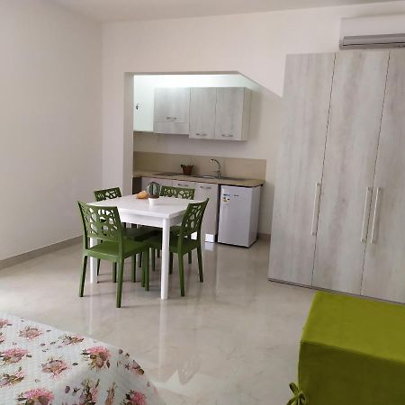 Guest House Neviano Torre Lapillo Bagian luar foto